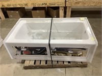 Whirlpool tub right hand 60 inch damaged