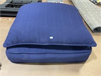 Seat cushion 24 x 24 blue