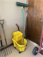 Rubbermaid Commercial Mop Bucket, Push Broom