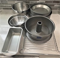 Baking pans