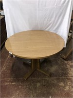 42" round Formica Top Mid-Mod Pedestal Table