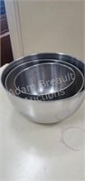 3 stainless steel nesting mixing bowls, 8in,