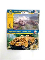 Italeri Model Tanks (Lot of 2) #7028 #7518