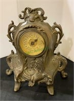 Antique cast iron mantle clock - wind up clock