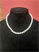 Cultured pearl necklace