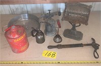 Antique lot, heater, oil & gas cans, nail puller
