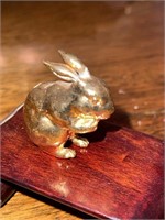 Small gold plated metal bunny
