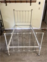 Antique Twin Size White Iron Bed