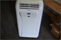 DANBY AIR CONDITIONER - WITH HOSES & BRACKETS
