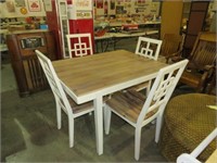 WHITE PAINTED SOLID WOOD KITCHEN TABLE 4 CHAIRS