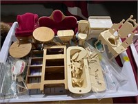 LOT- DOLL HOUSE FURNITURE