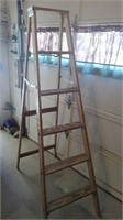 Wooden 6' Ladder