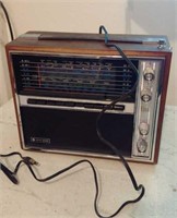 Vintage Play-Rite Radio