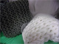 Chunky Knit Throw & Pillow