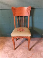 Wood Dining / Side Chair - 18"w x 39"