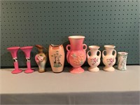8 Vases