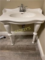 Pedestal Porcelain Sink - 32 x 20 x 32