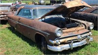 1954 Ford Skyliner