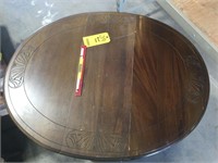 Round drop leaf table