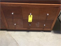 (4) drawer dresser