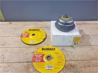 DeWalt Cutoff Discs & Wire Brush