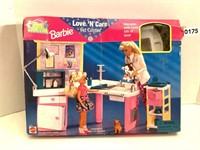 BARBIE LOVE 'N CARE PET CENTER