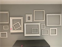 LOT OF PICTURE FRAMES
