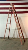 Louisville 10' Fiberglass Step Ladder FP1410HD