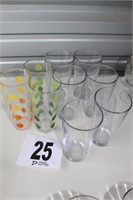 (9) Glass Tumblers - 2 Patterns (U231)