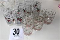 (5) Tumblers, (5) Old-Fashioned Christmas (U231)