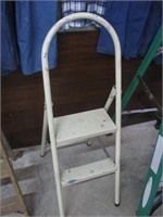 METAL STEP STOOL