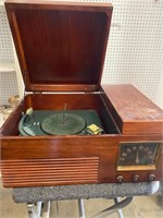 Vintage Philco Radio/ Record Player Working