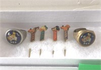 4- Disney Pez pins +2-metal Pez rings