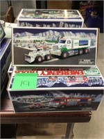 5-like new Hess trucks Collectibles in the box