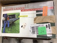 Tailgate ladder " traxion truck equpt" 5-100
