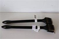 LOT OF 2 BACKYARD GRILL/BBQ BRUSH