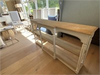 CONSOLE TABLE