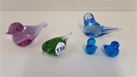 5 SMALL ART GLASS BIRD ORNAMENTS