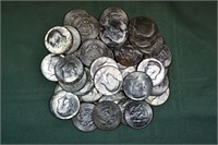 40 US Kennedy silver clad half dollars