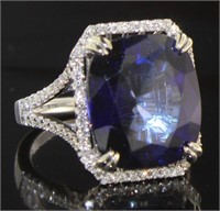14kt Gold 14.25 ct Cushion Sapphire & Diamond Ring