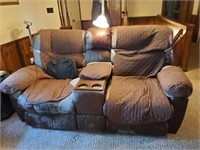 DOUBLE RECLINER COUCH / CONSOLE-