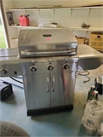 COMMERCIAL CHAR-BROIL GRILL-