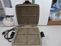 Vtg Westinghouse Waffle Iron in Pristine Condition