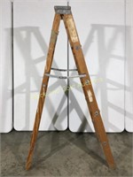 5ft wooden ladder