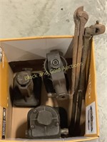 3 Vintage car jacks