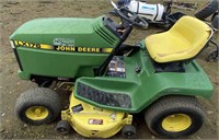 John Deere LX176 Riding Lawn Mower