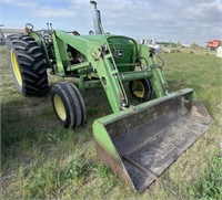 John Deere 1830 Tractor