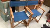2 folding vintage wood chairs