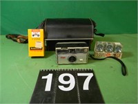 Kodak Instamatic 104 With Case - Film - Flash