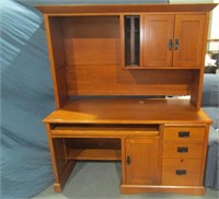 Golden Oak Whalen Furniture Desk.